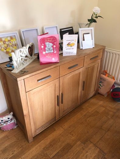 sideboard