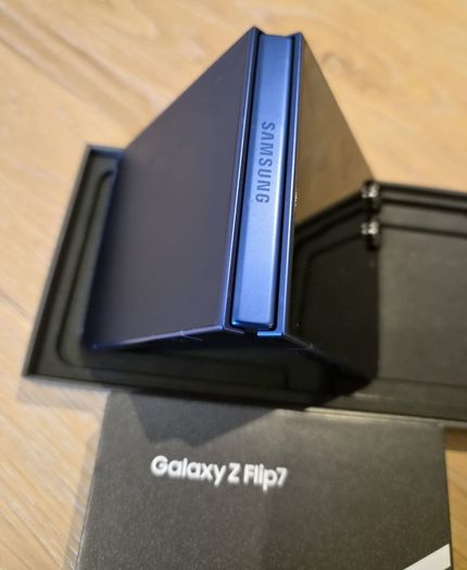 Samsung Flip 7