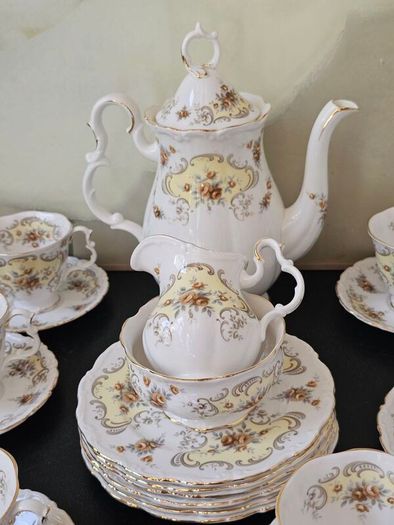 Rare Royal Albert Bone China "September Song" Coffee Pot Set