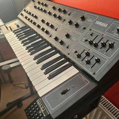 Yamaha CS15