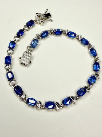 Bracelet Premium Himalayan Kyanite & Zircon Bracelet (11 Ct.)