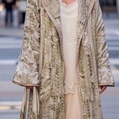 Zara A/W 2025 Velvet Beaded Kimono Size L (More like medium) Nwt