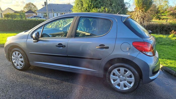 2011 Peugeot 207 1.4.    6/26 NCT