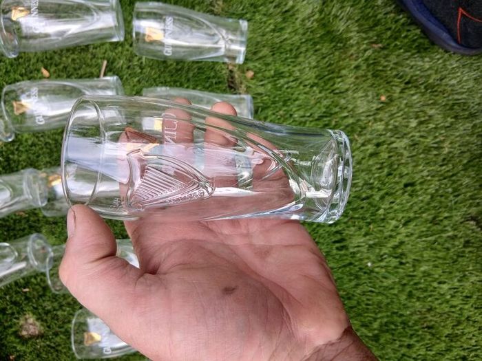 guinness glasses /half pint