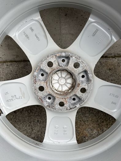 Genuine BMW X5 Style 209 18" Alloy Wheels - X3, X4, X5, X6