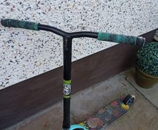 Stunt Scooter & Spare Set of Wheels