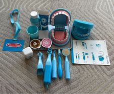 Melissa & Doug Super Smile Dentist Play Set