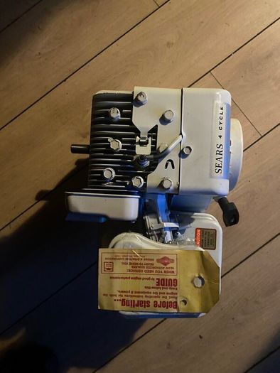 Briggs & Stratton 4 stroke engine, 1970 unused.