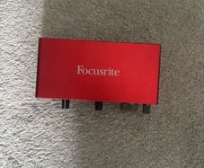 Focusrite Scarlett 2i2 interface