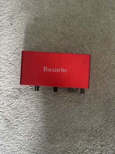 Focusrite Scarlett 2i2 interface