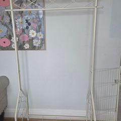 clothes/coat rail