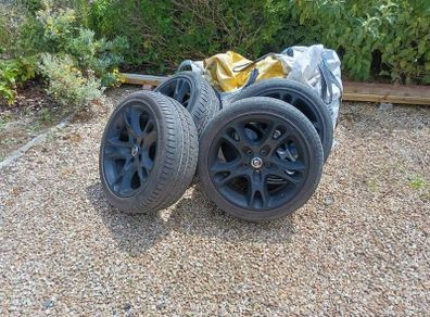 Jaguar XK8 alloys