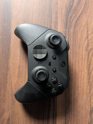Xbox Series X 1TB + XBOX Elite Controller Series 2