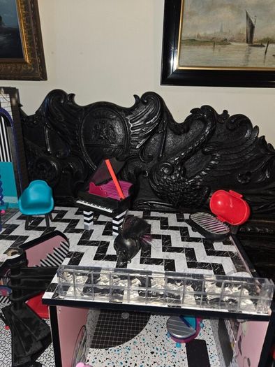 LOL Surprise OMG house, Dolls, Extras