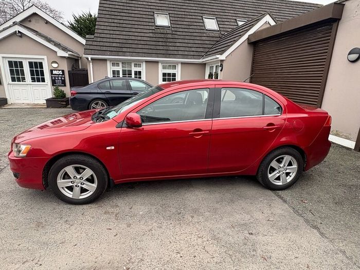 Mitsubishi Lancer