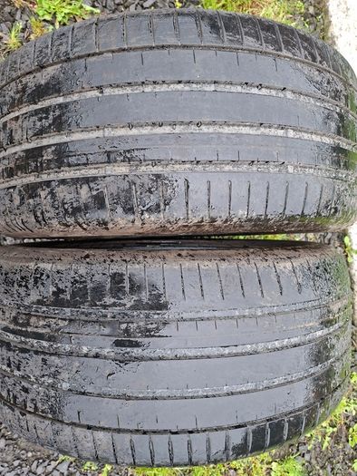 2x 285/45/20  Falken