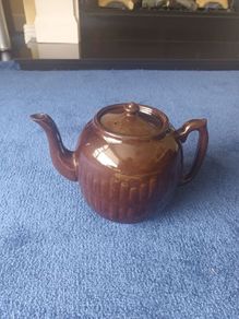 Vintage 40's/50's Ceramic Teapot