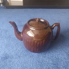 Vintage 40's/50's Ceramic Teapot