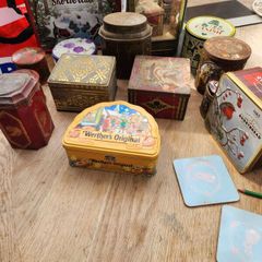 antique tea and other tins