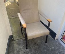 chair for elderly