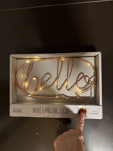 Wire hanging light