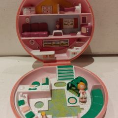 Vintage 1989 Polly Pocket Vet Compact