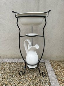 Vintage washstand