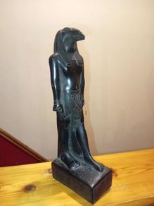 egyptian statue