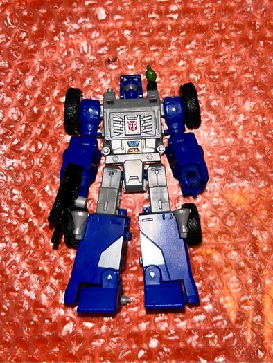 Transformers Legacy Evolution Deluxe Beachcomber