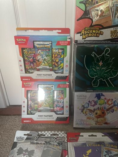 Pokemon Collection Scarlet and Violet Mega Evoltions
