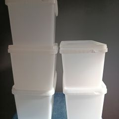 Plastic containers