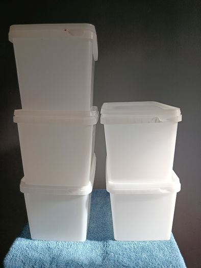 Plastic containers