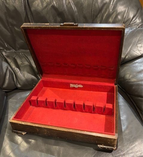 Vintage wooden silverware chest WM Rogers & Son