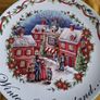 Christmas Cake Stand Image 5