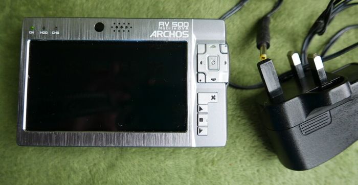Archos AV500 AV 500 30 GB Multimedia Player and DVR , works well