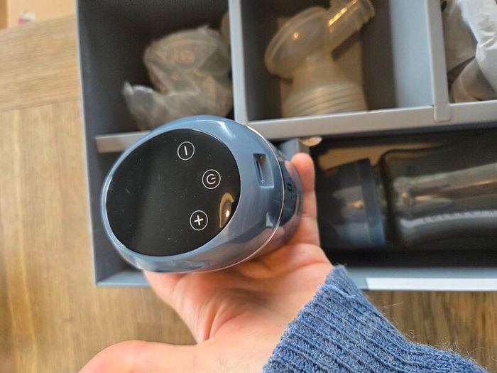 Lola & Lykke Smart Electric Breast Pump Rechargeable, Portable