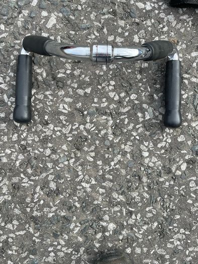 Collection of Cable attachments