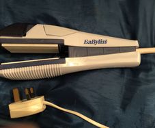 Babyliss  Hair Straightener with Steam Ceramic Plates