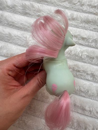 My Little Pony Baby Cuddles G1 1986 Beddy Bye Eye MLP Dirty approx. 7.5 cm. Used sometimes left eye opens only to the middle Please see photos