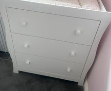 Chest of Drawers with Changing Table