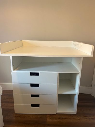 Changing table