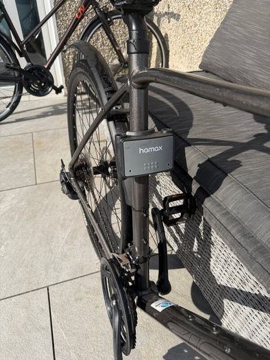 Not 1 but 2 giant hybrid bikes, excellent conditio