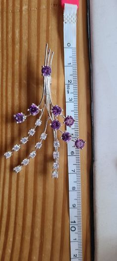 Newbridge Silverware VB800 Vintage Brooch in Purple and white Stones