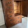Very classy gentleman's chest Image 4