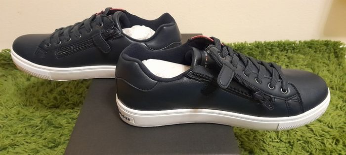 Tommy Hilfiger Unisex Leather Footwear Low Cut Lace-Up Sneaker Blue UK-6.5/EUR-40 Style:T3B4-30509-0739800-/Blue-2024