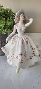 Coalport Fine Bone China - Ladies of Fashion 'Philippa'