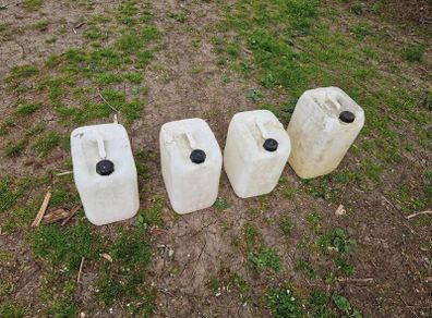 plastick containers