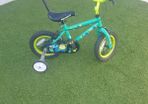 Marvin monkey and Halfords stabilisers kids x2