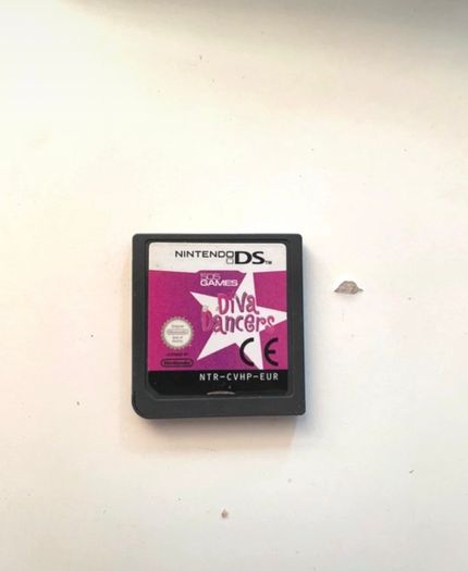 DS Diva Dancers game WITH CASE