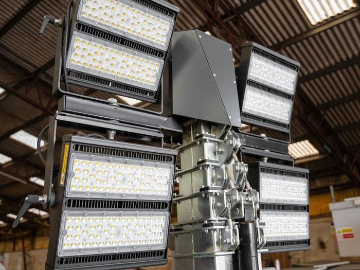 MacGen MacLite Compact LED Lighting Tower | Yanmar